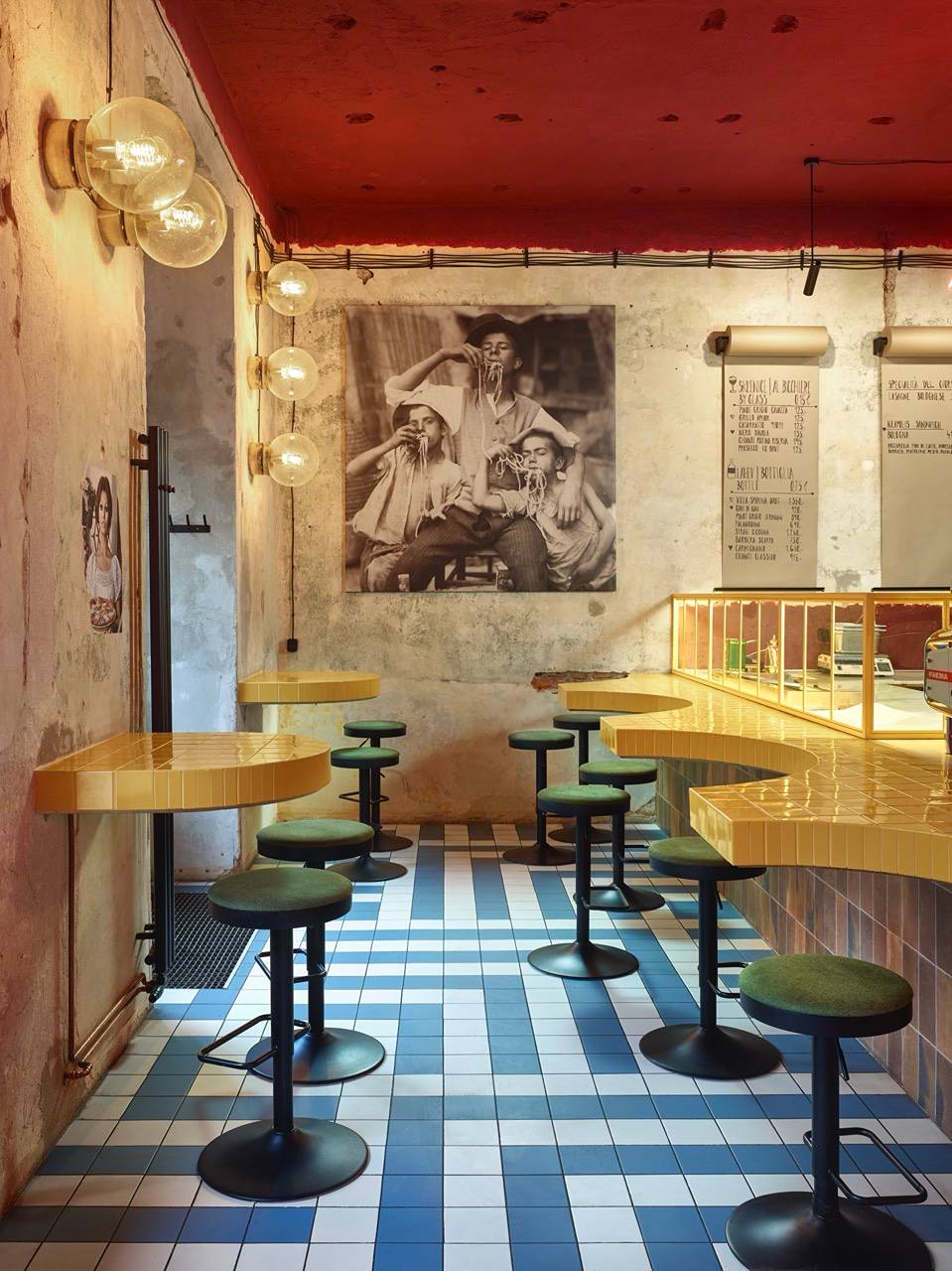 Interiér restaurace Neapolis Vinohradská